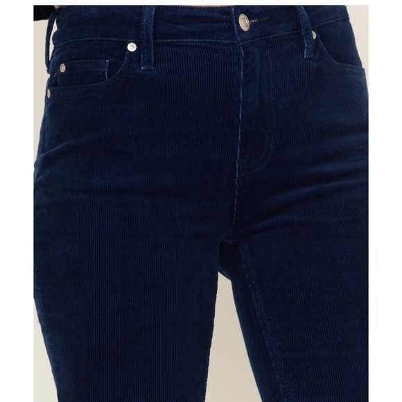 CLEO + WOLF WOMEN'S HIGH RISE CORDUROY BOOTCUT JEANS - Picture 4 of 6